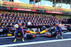 GP ABU DHABI, (L to R): Sergio Perez (MEX) Red Bull Racing e Max Verstappen (NLD) Red Bull Racing at a team photograph.
17.11.2022. Formula 1 World Championship, Rd 22, Abu Dhabi Grand Prix, Yas Marina Circuit, Abu Dhabi, Preparation Day.
- www.xpbimages.com, EMail: requests@xpbimages.com © Copyright: Moy / XPB Images