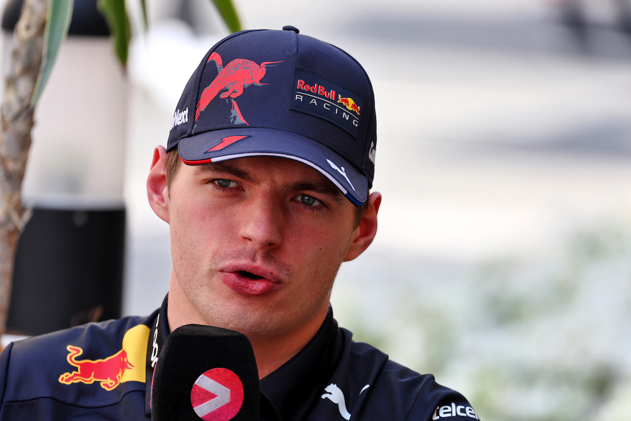 GP ABU DHABI, Max Verstappen (NLD) Red Bull Racing.
19.11.2022. Formula 1 World Championship, Rd 22, Abu Dhabi Grand Prix, Yas Marina Circuit, Abu Dhabi, Qualifiche Day.
- www.xpbimages.com, EMail: requests@xpbimages.com © Copyright: Moy / XPB Images