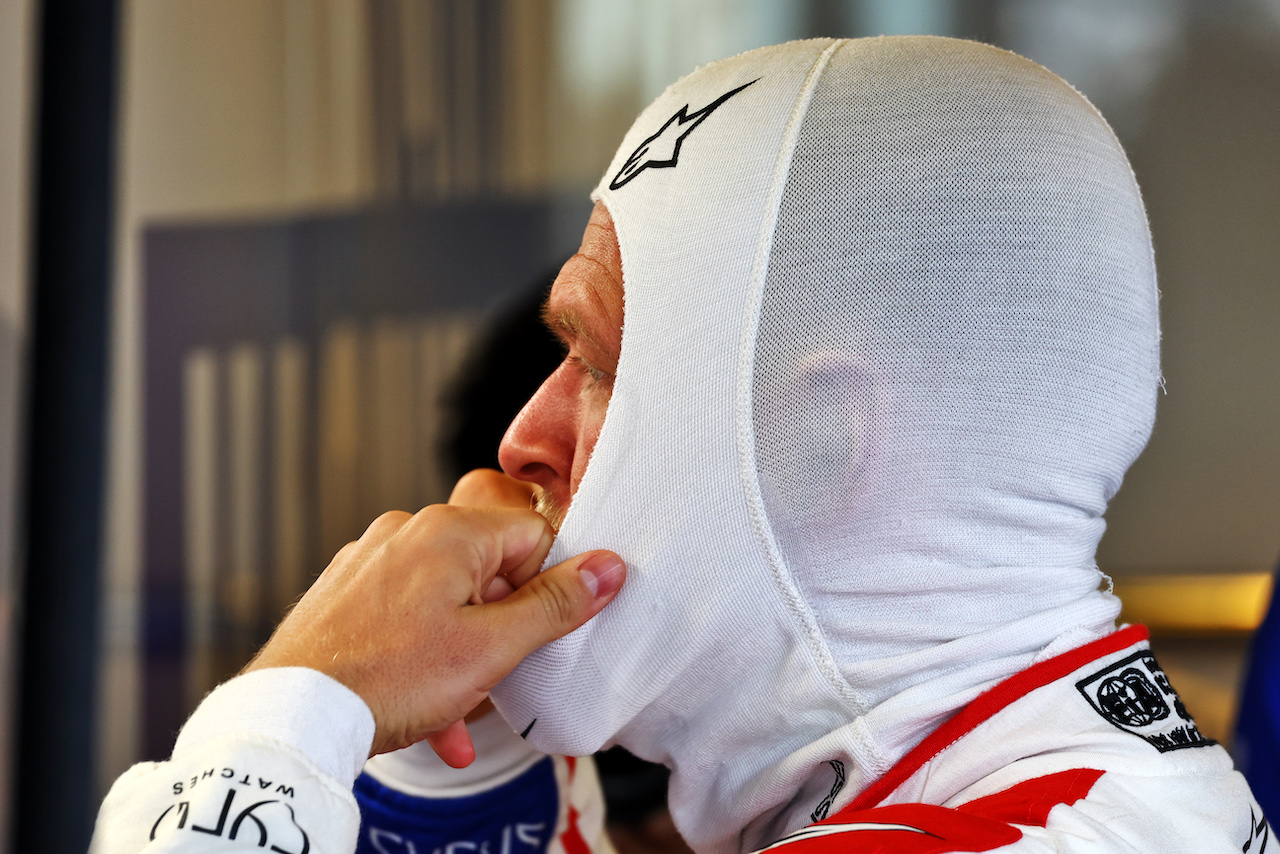 GP ABU DHABI, Kevin Magnussen (DEN) Haas F1 Team.
19.11.2022. Formula 1 World Championship, Rd 22, Abu Dhabi Grand Prix, Yas Marina Circuit, Abu Dhabi, Qualifiche Day.
 - www.xpbimages.com, EMail: requests@xpbimages.com © Copyright: Coates / XPB Images