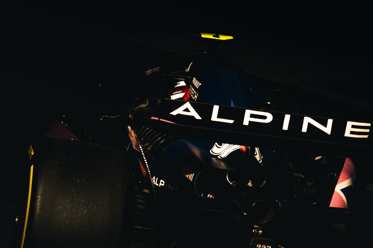 GP ABU DHABI, Esteban Ocon (FRA) Alpine F1 Team A522.
19.11.2022. Formula 1 World Championship, Rd 22, Abu Dhabi Grand Prix, Yas Marina Circuit, Abu Dhabi, Qualifiche Day.
- www.xpbimages.com, EMail: requests@xpbimages.com © Copyright: Bearne / XPB Images