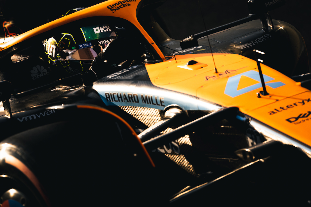 GP ABU DHABI, Lando Norris (GBR) McLaren MCL36.
19.11.2022. Formula 1 World Championship, Rd 22, Abu Dhabi Grand Prix, Yas Marina Circuit, Abu Dhabi, Qualifiche Day.
- www.xpbimages.com, EMail: requests@xpbimages.com © Copyright: Bearne / XPB Images
