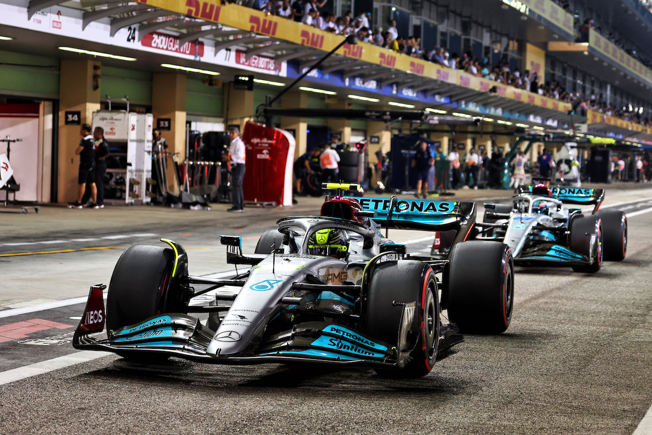 GP ABU DHABI, Lewis Hamilton (GBR) Mercedes AMG F1 W13.
19.11.2022. Formula 1 World Championship, Rd 22, Abu Dhabi Grand Prix, Yas Marina Circuit, Abu Dhabi, Qualifiche Day.
- www.xpbimages.com, EMail: requests@xpbimages.com © Copyright: Batchelor / XPB Images