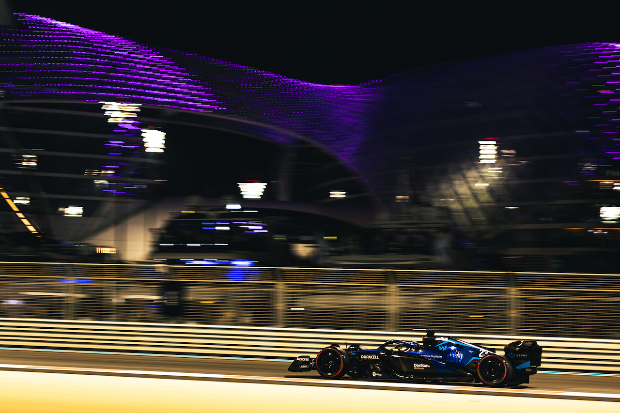GP ABU DHABI, Alexander Albon (THA) Williams Racing FW44.
19.11.2022. Formula 1 World Championship, Rd 22, Abu Dhabi Grand Prix, Yas Marina Circuit, Abu Dhabi, Qualifiche Day.
- www.xpbimages.com, EMail: requests@xpbimages.com © Copyright: Bearne / XPB Images