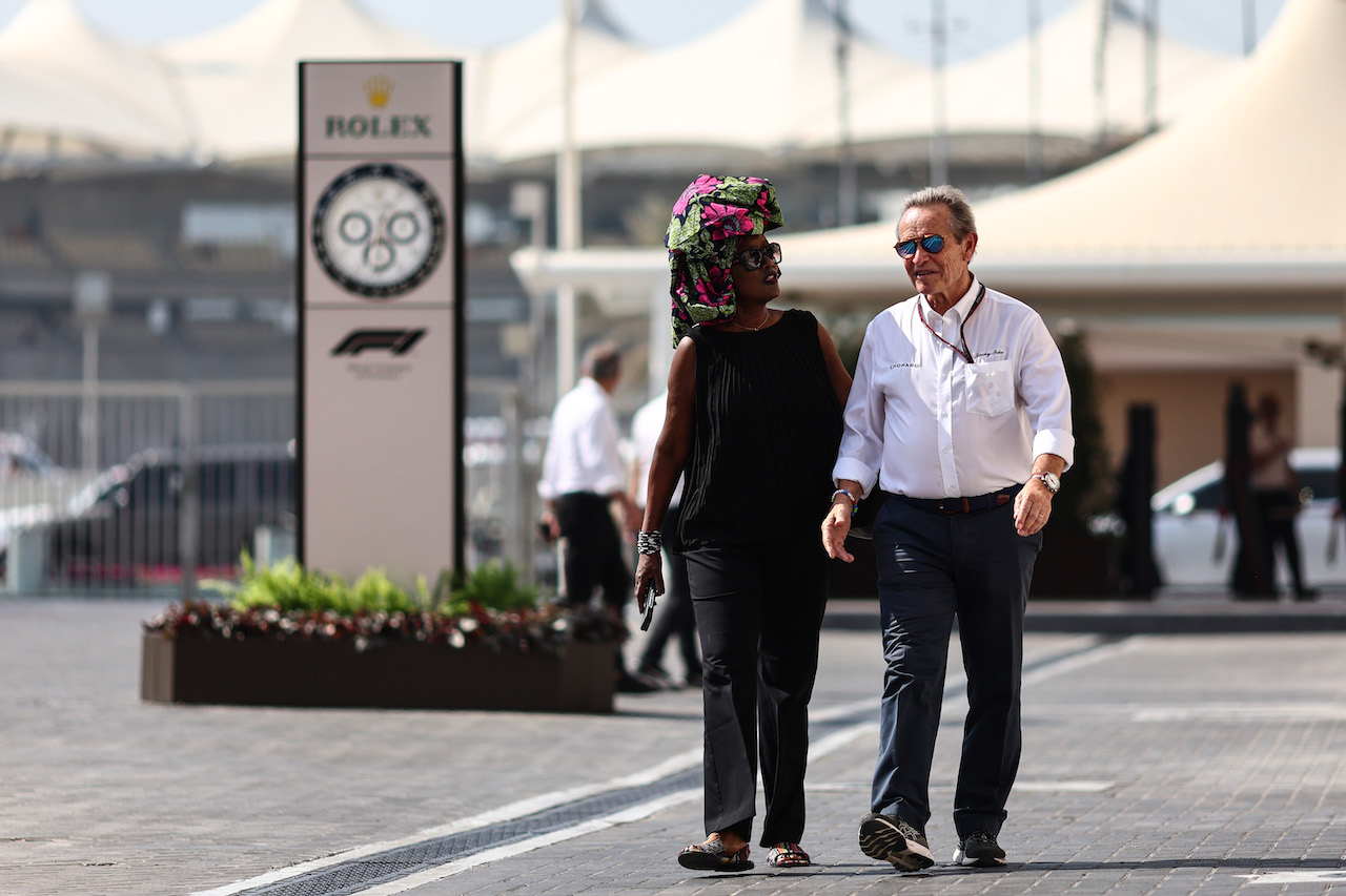 GP ABU DHABI, Jacky Ickx (BEL)
19.11.2022. Formula 1 World Championship, Rd 22, Abu Dhabi Grand Prix, Yas Marina Circuit, Abu Dhabi, Qualifiche Day.
- www.xpbimages.com, EMail: requests@xpbimages.com ¬© Copyright: Charniaux / XPB Images