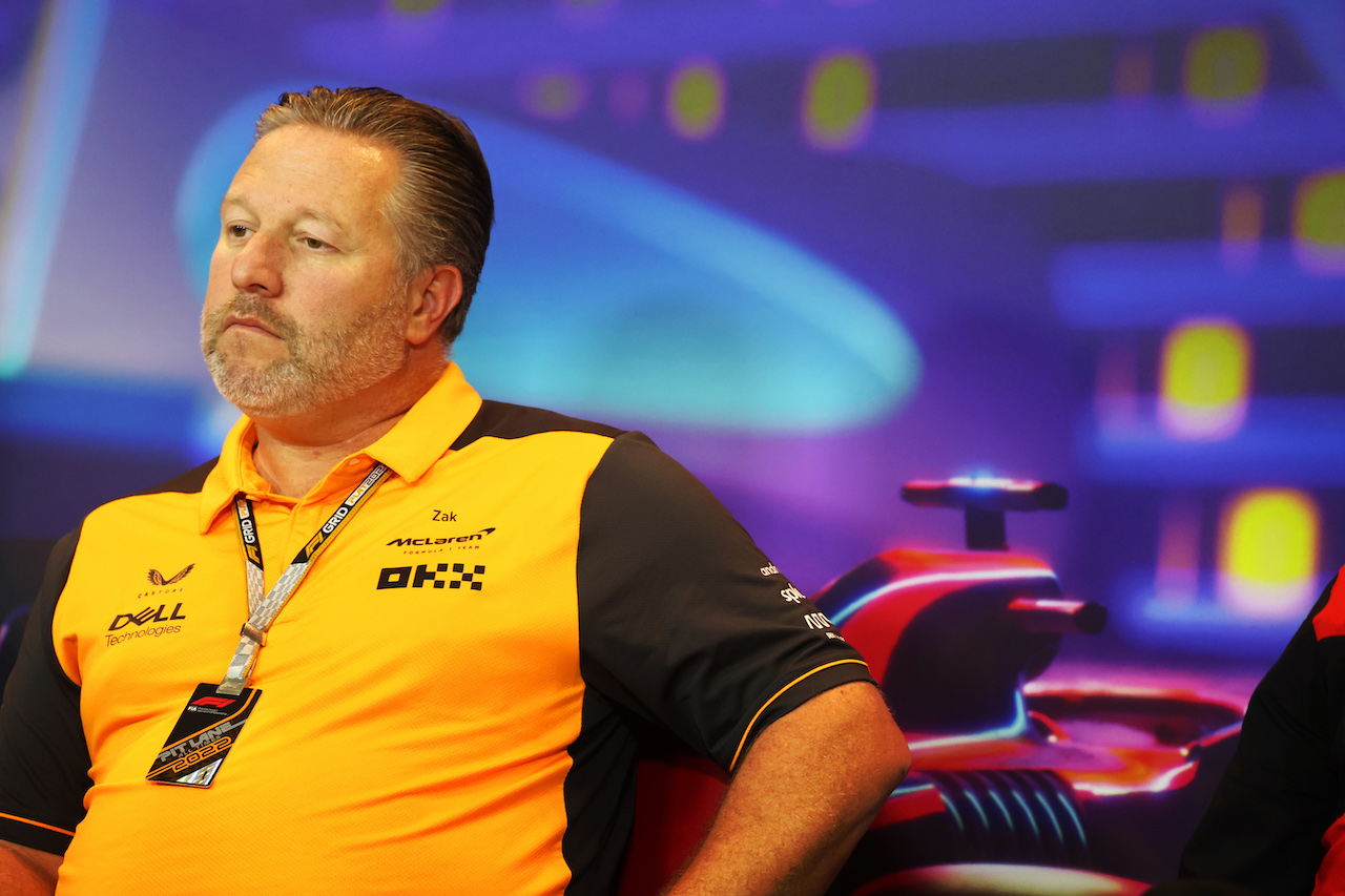 GP ABU DHABI, Zak Brown (USA) McLaren Executive Director in the FIA Press Conference.
19.11.2022. Formula 1 World Championship, Rd 22, Abu Dhabi Grand Prix, Yas Marina Circuit, Abu Dhabi, Qualifiche Day.
- www.xpbimages.com, EMail: requests@xpbimages.com © Copyright: XPB Images