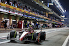 GP ABU DHABI, Carlos Sainz Jr (ESP) Ferrari F1-75.
19.11.2022. Formula 1 World Championship, Rd 22, Abu Dhabi Grand Prix, Yas Marina Circuit, Abu Dhabi, Qualifiche Day.
- www.xpbimages.com, EMail: requests@xpbimages.com © Copyright: Batchelor / XPB Images