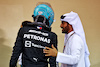 GP ABU DHABI, (L to R): George Russell (GBR) Mercedes AMG F1 with Mohammed Bin Sulayem (UAE) FIA President in qualifying parc ferme.
19.11.2022. Formula 1 World Championship, Rd 22, Abu Dhabi Grand Prix, Yas Marina Circuit, Abu Dhabi, Qualifiche Day.
- www.xpbimages.com, EMail: requests@xpbimages.com © Copyright: Batchelor / XPB Images