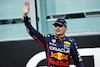 GP ABU DHABI, Max Verstappen (NLD) Red Bull Racing celebrates his pole position in qualifying parc ferme.
19.11.2022. Formula 1 World Championship, Rd 22, Abu Dhabi Grand Prix, Yas Marina Circuit, Abu Dhabi, Qualifiche Day.
 - www.xpbimages.com, EMail: requests@xpbimages.com © Copyright: Coates / XPB Images