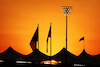 GP ABU DHABI, Circuit Atmosfera - sunset.
19.11.2022. Formula 1 World Championship, Rd 22, Abu Dhabi Grand Prix, Yas Marina Circuit, Abu Dhabi, Qualifiche Day.
- www.xpbimages.com, EMail: requests@xpbimages.com © Copyright: Moy / XPB Images