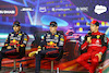 GP ABU DHABI, (L to R): Sergio Perez (MEX) Red Bull Racing; Max Verstappen (NLD) Red Bull Racing; e Charles Leclerc (MON) Ferrari, in the post qualifying FIA Press Conference.
19.11.2022. Formula 1 World Championship, Rd 22, Abu Dhabi Grand Prix, Yas Marina Circuit, Abu Dhabi, Qualifiche Day.
- www.xpbimages.com, EMail: requests@xpbimages.com © Copyright: XPB Images