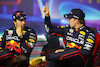GP ABU DHABI, (L to R): Sergio Perez (MEX) Red Bull Racing e Max Verstappen (NLD) Red Bull Racing in the post qualifying FIA Press Conference.
19.11.2022. Formula 1 World Championship, Rd 22, Abu Dhabi Grand Prix, Yas Marina Circuit, Abu Dhabi, Qualifiche Day.
- www.xpbimages.com, EMail: requests@xpbimages.com © Copyright: XPB Images