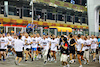 GP ABU DHABI, Run lap of the circuit for Sebastian Vettel (GER) Aston Martin F1 Team e members of the paddock at his farewell Grand Prix.
19.11.2022. Formula 1 World Championship, Rd 22, Abu Dhabi Grand Prix, Yas Marina Circuit, Abu Dhabi, Qualifiche Day.
- www.xpbimages.com, EMail: requests@xpbimages.com © Copyright: Batchelor / XPB Images