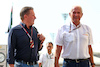 GP ABU DHABI, (L to R): Jos Verstappen (NLD) with Dr Helmut Marko (AUT) Red Bull Motorsport Consultant.
19.11.2022. Formula 1 World Championship, Rd 22, Abu Dhabi Grand Prix, Yas Marina Circuit, Abu Dhabi, Qualifiche Day.
 - www.xpbimages.com, EMail: requests@xpbimages.com © Copyright: Coates / XPB Images
