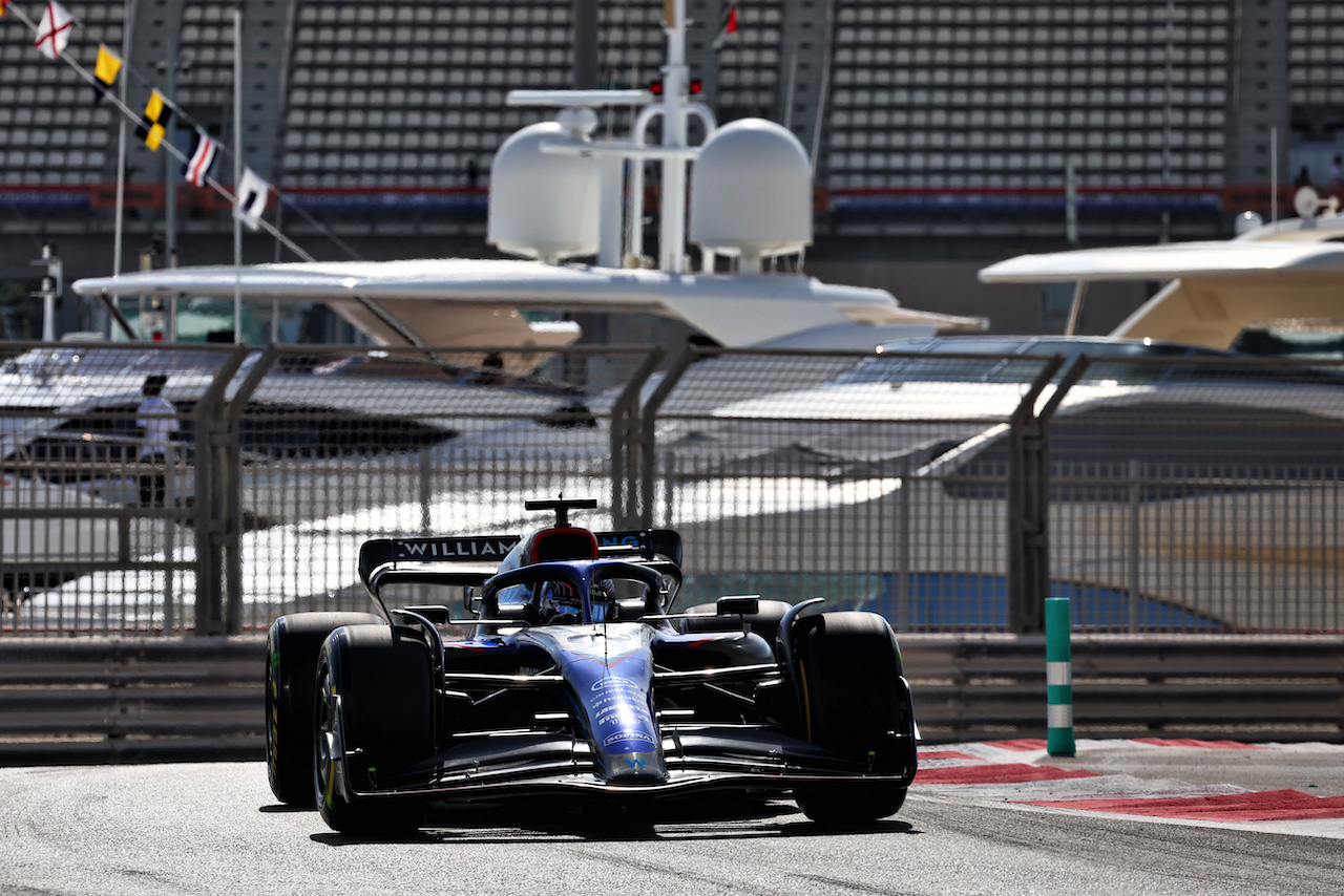 GP ABU DHABI, Alexander Albon (THA) Williams Racing FW44.
18.11.2022. Formula 1 World Championship, Rd 22, Abu Dhabi Grand Prix, Yas Marina Circuit, Abu Dhabi, Practice Day.
- www.xpbimages.com, EMail: requests@xpbimages.com © Copyright: Moy / XPB Images