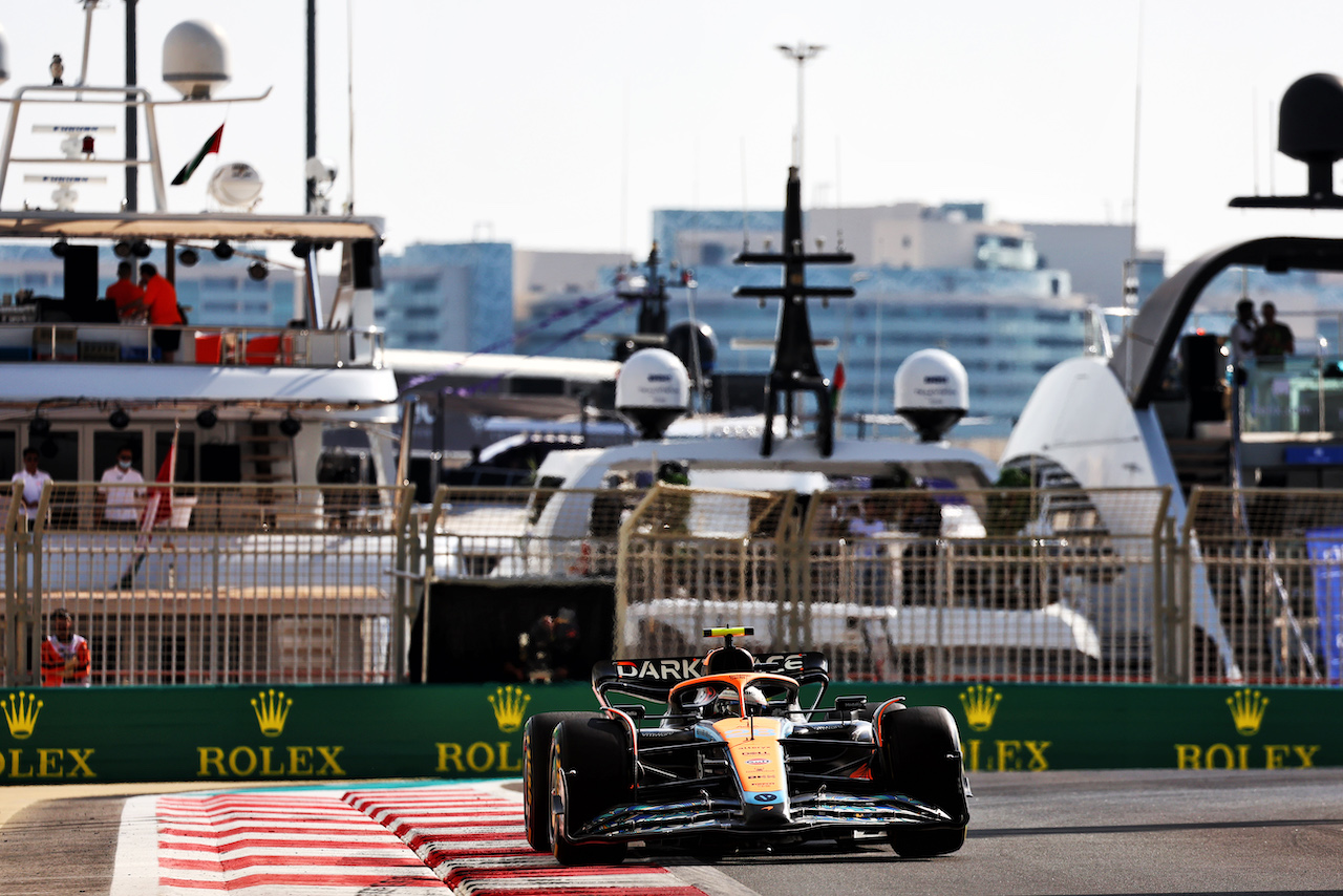GP ABU DHABI, Pato O'Ward (MEX) McLaren MCL36 Test Driver.
18.11.2022. Formula 1 World Championship, Rd 22, Abu Dhabi Grand Prix, Yas Marina Circuit, Abu Dhabi, Practice Day.
- www.xpbimages.com, EMail: requests@xpbimages.com © Copyright: Moy / XPB Images