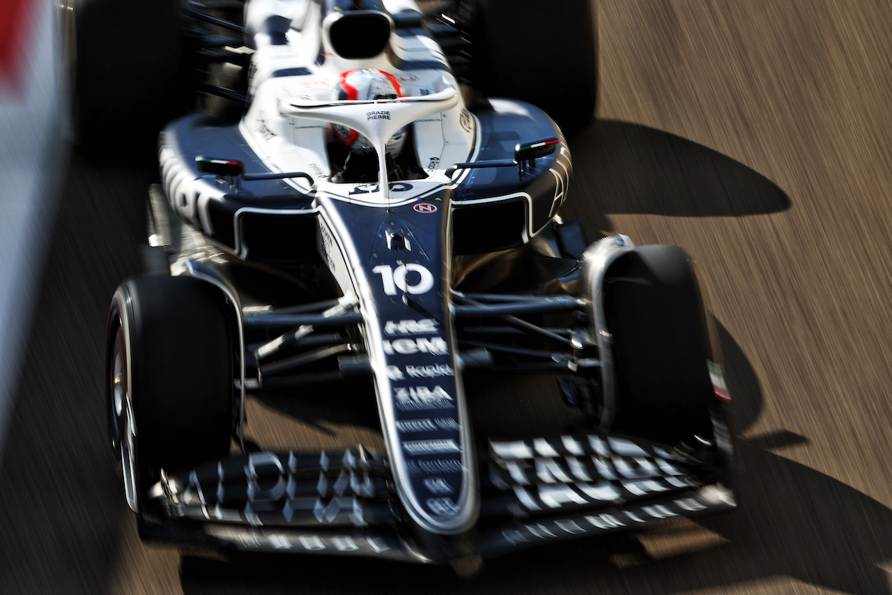 GP ABU DHABI, Pierre Gasly (FRA) AlphaTauri AT03.
18.11.2022. Formula 1 World Championship, Rd 22, Abu Dhabi Grand Prix, Yas Marina Circuit, Abu Dhabi, Practice Day.
 - www.xpbimages.com, EMail: requests@xpbimages.com © Copyright: Coates / XPB Images