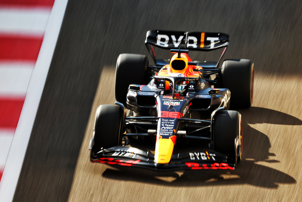 GP ABU DHABI, Liam Lawson (NZL) Red Bull Racing RB18 Test Driver.
18.11.2022. Formula 1 World Championship, Rd 22, Abu Dhabi Grand Prix, Yas Marina Circuit, Abu Dhabi, Practice Day.
 - www.xpbimages.com, EMail: requests@xpbimages.com © Copyright: Coates / XPB Images