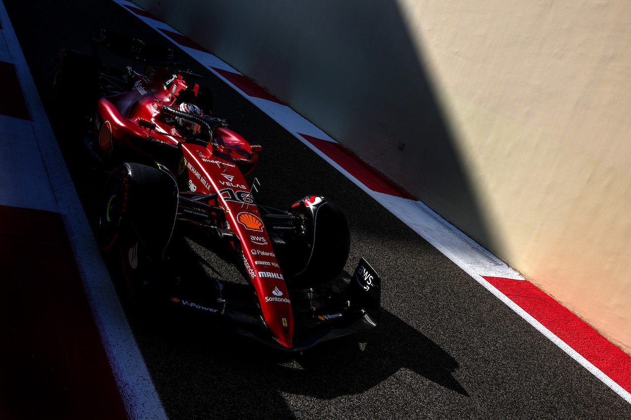 GP ABU DHABI, Charles Leclerc (FRA), Ferrari 
18.11.2022. Formula 1 World Championship, Rd 22, Abu Dhabi Grand Prix, Yas Marina Circuit, Abu Dhabi, Practice Day.
- www.xpbimages.com, EMail: requests@xpbimages.com ¬© Copyright: Charniaux / XPB Images
