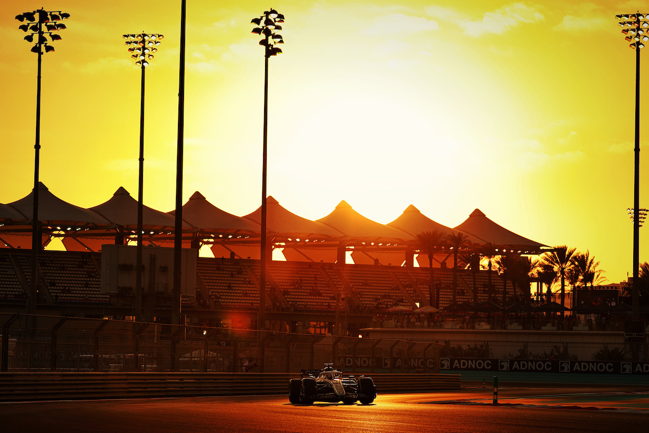 GP ABU DHABI, Pierre Gasly (FRA) AlphaTauri AT03.
18.11.2022. Formula 1 World Championship, Rd 22, Abu Dhabi Grand Prix, Yas Marina Circuit, Abu Dhabi, Practice Day.
- www.xpbimages.com, EMail: requests@xpbimages.com © Copyright: Moy / XPB Images