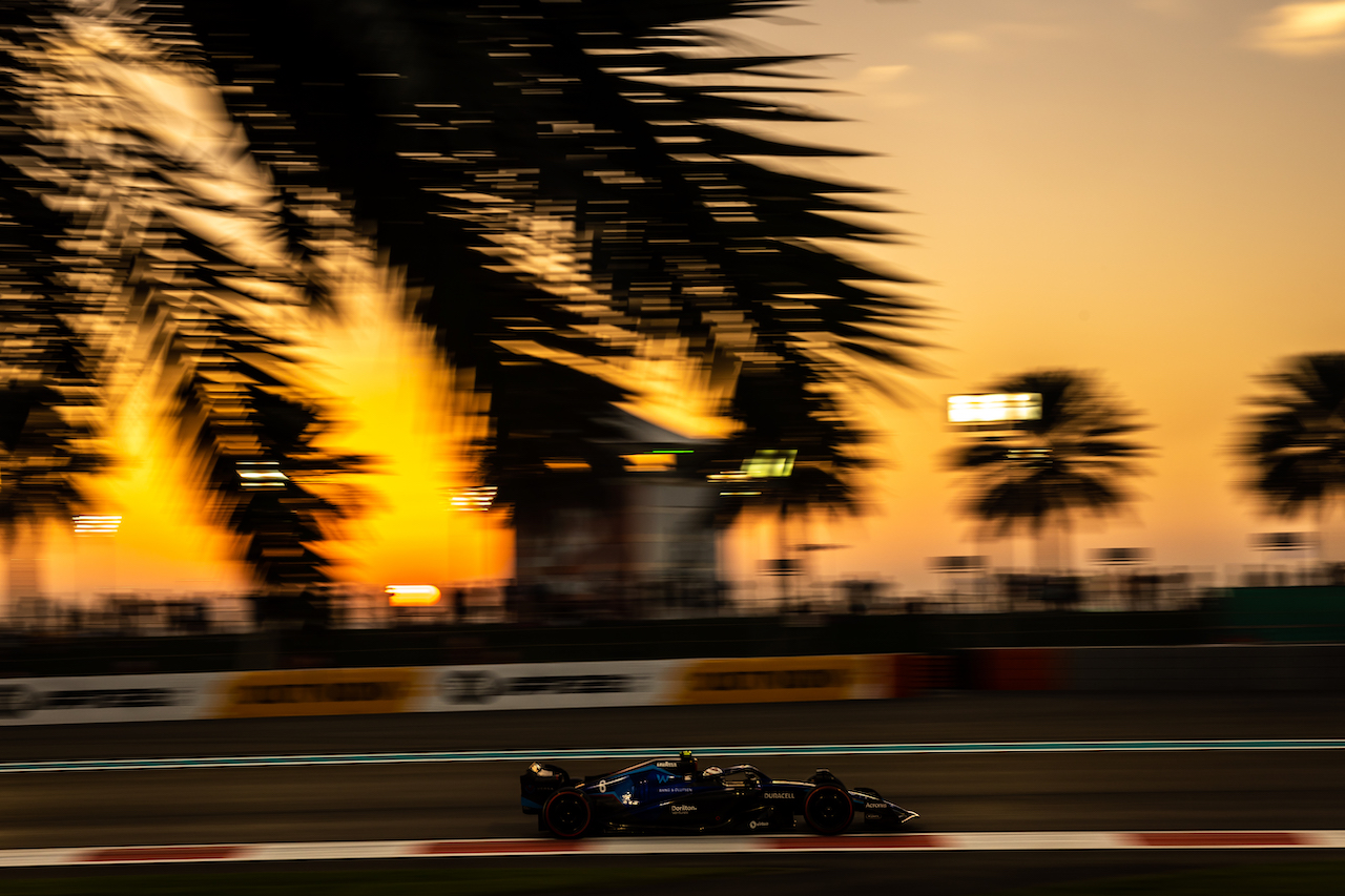 GP ABU DHABI, Nicholas Latifi (CDN) Williams Racing FW44.
18.11.2022. Formula 1 World Championship, Rd 22, Abu Dhabi Grand Prix, Yas Marina Circuit, Abu Dhabi, Practice Day.
- www.xpbimages.com, EMail: requests@xpbimages.com © Copyright: Bearne / XPB Images