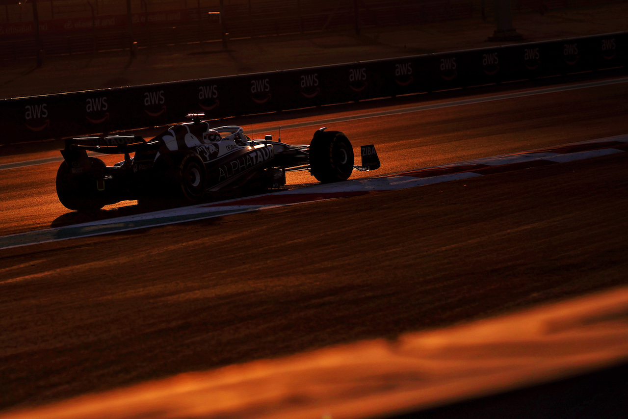 GP ABU DHABI, Pierre Gasly (FRA) AlphaTauri AT03.
18.11.2022. Formula 1 World Championship, Rd 22, Abu Dhabi Grand Prix, Yas Marina Circuit, Abu Dhabi, Practice Day.
 - www.xpbimages.com, EMail: requests@xpbimages.com © Copyright: Coates / XPB Images