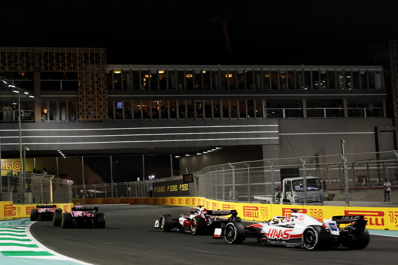 GP ARABIA SAUDITA, Kevin Magnussen (DEN) Haas VF-22.
27.03.2022. Formula 1 World Championship, Rd 2, Saudi Arabian Grand Prix, Jeddah, Saudi Arabia, Gara Day.
- www.xpbimages.com, EMail: requests@xpbimages.com © Copyright: Bearne / XPB Images