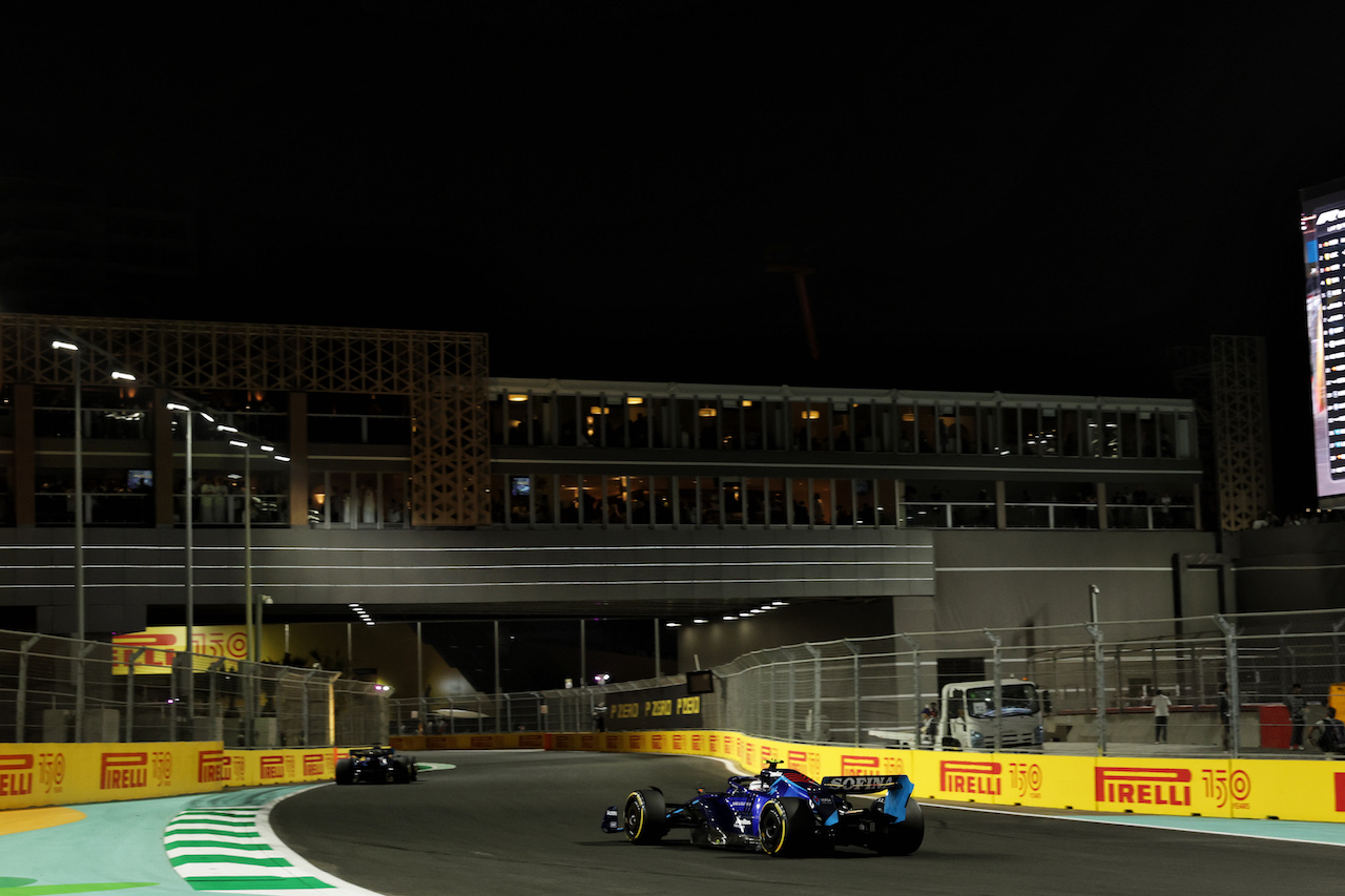 GP ARABIA SAUDITA, Nicholas Latifi (CDN) Williams Racing FW44.
27.03.2022. Formula 1 World Championship, Rd 2, Saudi Arabian Grand Prix, Jeddah, Saudi Arabia, Gara Day.
- www.xpbimages.com, EMail: requests@xpbimages.com © Copyright: Bearne / XPB Images