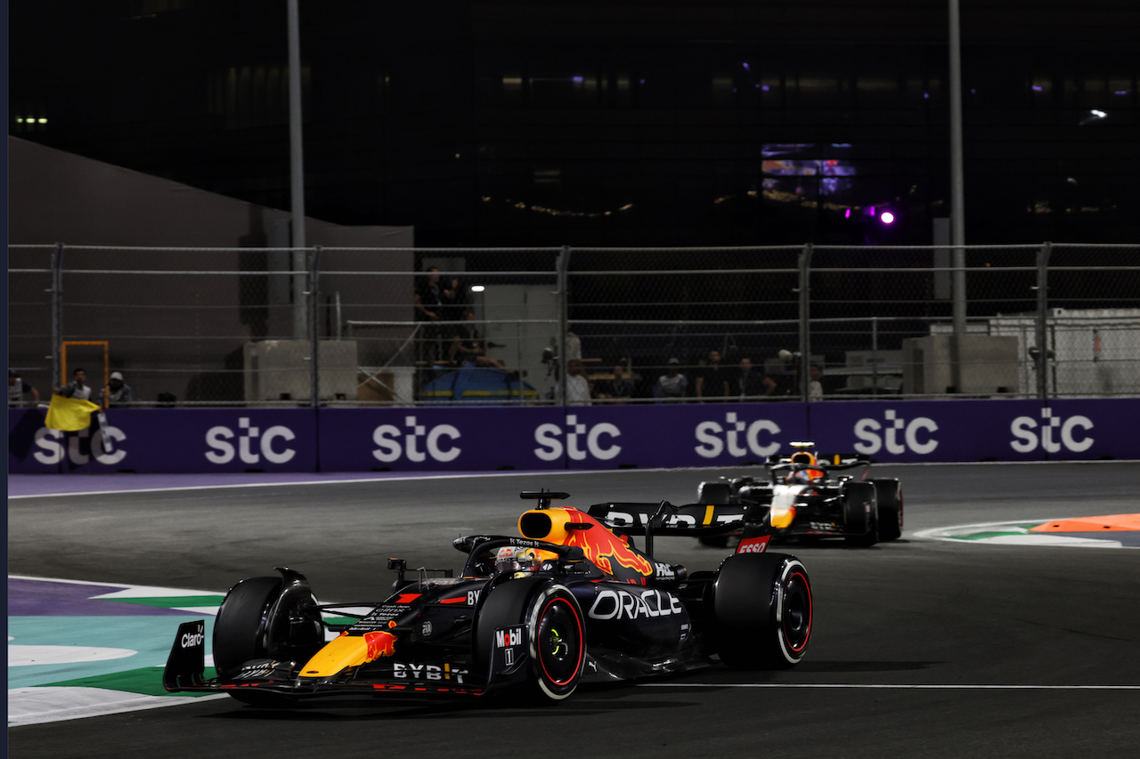 GP ARABIA SAUDITA, Max Verstappen (NLD) Red Bull Racing RB18.
27.03.2022. Formula 1 World Championship, Rd 2, Saudi Arabian Grand Prix, Jeddah, Saudi Arabia, Gara Day.
- www.xpbimages.com, EMail: requests@xpbimages.com © Copyright: Bearne / XPB Images