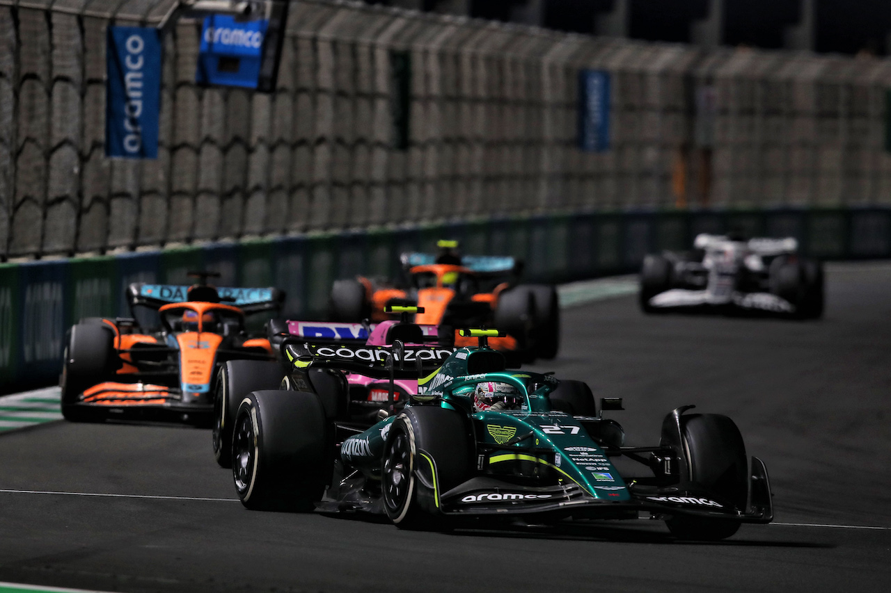 GP ARABIA SAUDITA, Nico Hulkenberg (GER) Aston Martin F1 Team Reserve Driver AMR22.

27.03.2022. Formula 1 World Championship, Rd 2, Saudi Arabian Grand Prix, Jeddah, Saudi Arabia, Gara Day.
 - www.xpbimages.com, EMail: requests@xpbimages.com © Copyright: Coates / XPB Images