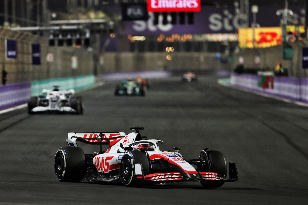 GP ARABIA SAUDITA, Kevin Magnussen (DEN) Haas VF-22.
27.03.2022. Formula 1 World Championship, Rd 2, Saudi Arabian Grand Prix, Jeddah, Saudi Arabia, Gara Day.
- www.xpbimages.com, EMail: requests@xpbimages.com © Copyright: Charniaux / XPB Images
