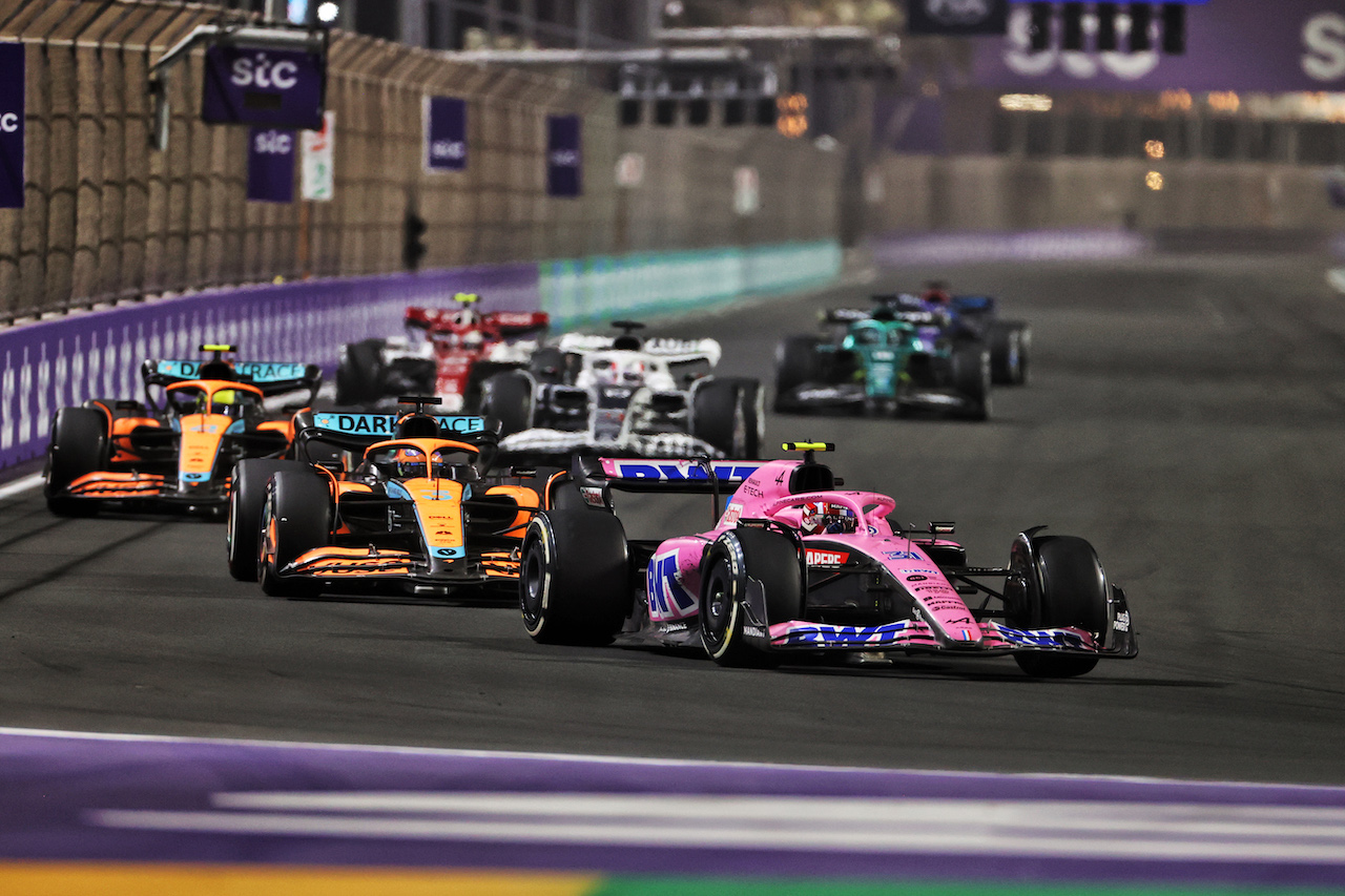 GP ARABIA SAUDITA, Esteban Ocon (FRA) Alpine F1 Team A522.
27.03.2022. Formula 1 World Championship, Rd 2, Saudi Arabian Grand Prix, Jeddah, Saudi Arabia, Gara Day.
- www.xpbimages.com, EMail: requests@xpbimages.com © Copyright: Charniaux / XPB Images