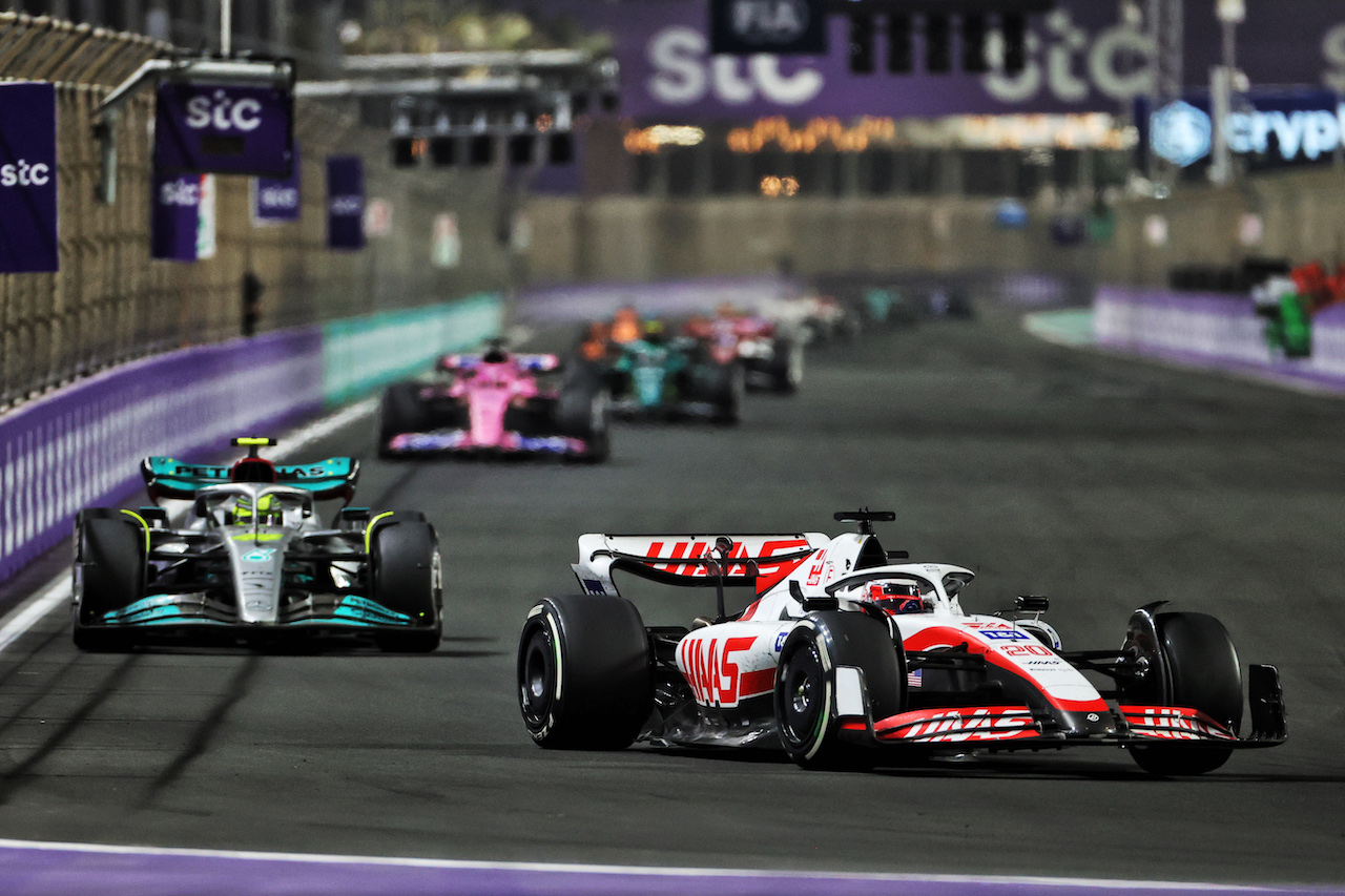 GP ARABIA SAUDITA, Kevin Magnussen (DEN) Haas VF-22.
27.03.2022. Formula 1 World Championship, Rd 2, Saudi Arabian Grand Prix, Jeddah, Saudi Arabia, Gara Day.
- www.xpbimages.com, EMail: requests@xpbimages.com © Copyright: Charniaux / XPB Images