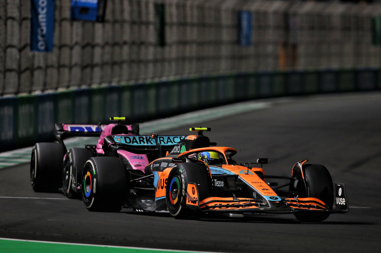 GP ARABIA SAUDITA, Lando Norris (GBR) McLaren MCL36.
27.03.2022. Formula 1 World Championship, Rd 2, Saudi Arabian Grand Prix, Jeddah, Saudi Arabia, Gara Day.
 - www.xpbimages.com, EMail: requests@xpbimages.com © Copyright: Coates / XPB Images