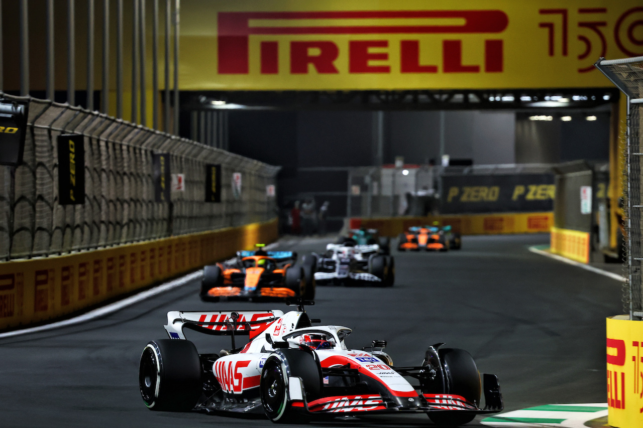 GP ARABIA SAUDITA, Kevin Magnussen (DEN) Haas VF-22.
27.03.2022. Formula 1 World Championship, Rd 2, Saudi Arabian Grand Prix, Jeddah, Saudi Arabia, Gara Day.
- www.xpbimages.com, EMail: requests@xpbimages.com © Copyright: Batchelor / XPB Images