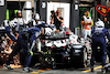 GP ARABIA SAUDITA, Pierre Gasly (FRA) AlphaTauri AT03 makes a pit stop.
27.03.2022. Formula 1 World Championship, Rd 2, Saudi Arabian Grand Prix, Jeddah, Saudi Arabia, Gara Day.
- www.xpbimages.com, EMail: requests@xpbimages.com © Copyright: Batchelor / XPB Images