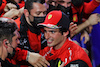 GP ARABIA SAUDITA, Carlos Sainz Jr (ESP) Ferrari celebrates his third position in parc ferme.
27.03.2022. Formula 1 World Championship, Rd 2, Saudi Arabian Grand Prix, Jeddah, Saudi Arabia, Gara Day.
- www.xpbimages.com, EMail: requests@xpbimages.com © Copyright: Bearne / XPB Images