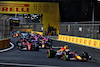 GP ARABIA SAUDITA, Sergio Perez (MEX) Red Bull Racing RB18 davanti a at the partenza of the race.
27.03.2022. Formula 1 World Championship, Rd 2, Saudi Arabian Grand Prix, Jeddah, Saudi Arabia, Gara Day.
- www.xpbimages.com, EMail: requests@xpbimages.com © Copyright: Batchelor / XPB Images