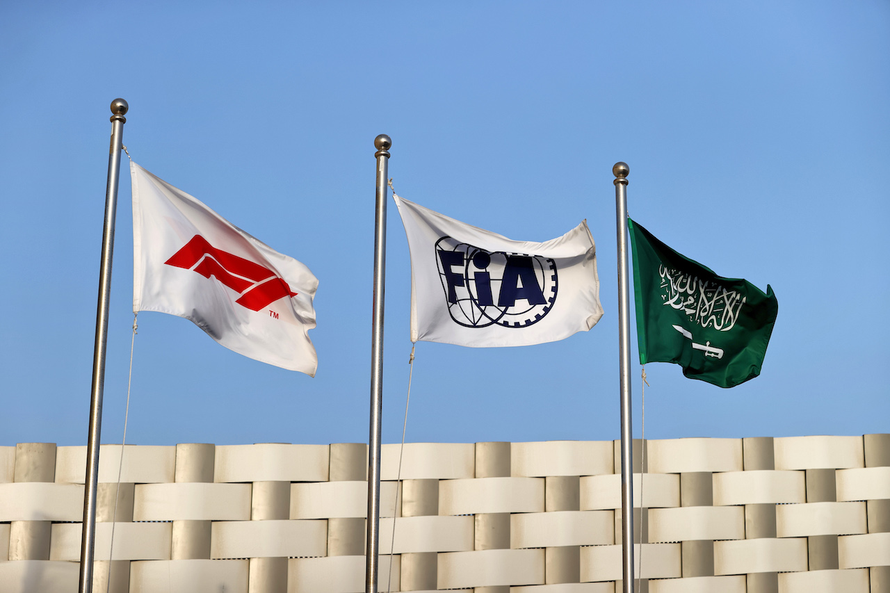 GP ARABIA SAUDITA, Circuit Atmosfera - flags.
24.03.2022. Formula 1 World Championship, Rd 2, Saudi Arabian Grand Prix, Jeddah, Saudi Arabia, Preparation Day.
- www.xpbimages.com, EMail: requests@xpbimages.com © Copyright: Moy / XPB Images