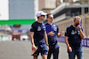 GP ARABIA SAUDITA, Nicholas Latifi (CDN) Williams Racing walks the circuit with Gaetan Jego, Williams Racing Gara Engineer.
24.03.2022. Formula 1 World Championship, Rd 2, Saudi Arabian Grand Prix, Jeddah, Saudi Arabia, Preparation Day.
- www.xpbimages.com, EMail: requests@xpbimages.com © Copyright: Bearne / XPB Images