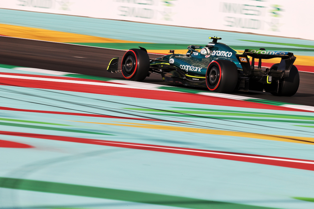 GP ARABIA SAUDITA, Nico Hulkenberg (GER) Aston Martin F1 Team Reserve Driver AMR22.
26.03.2022. Formula 1 World Championship, Rd 2, Saudi Arabian Grand Prix, Jeddah, Saudi Arabia, Qualifiche Day.
- www.xpbimages.com, EMail: requests@xpbimages.com © Copyright: Moy / XPB Images