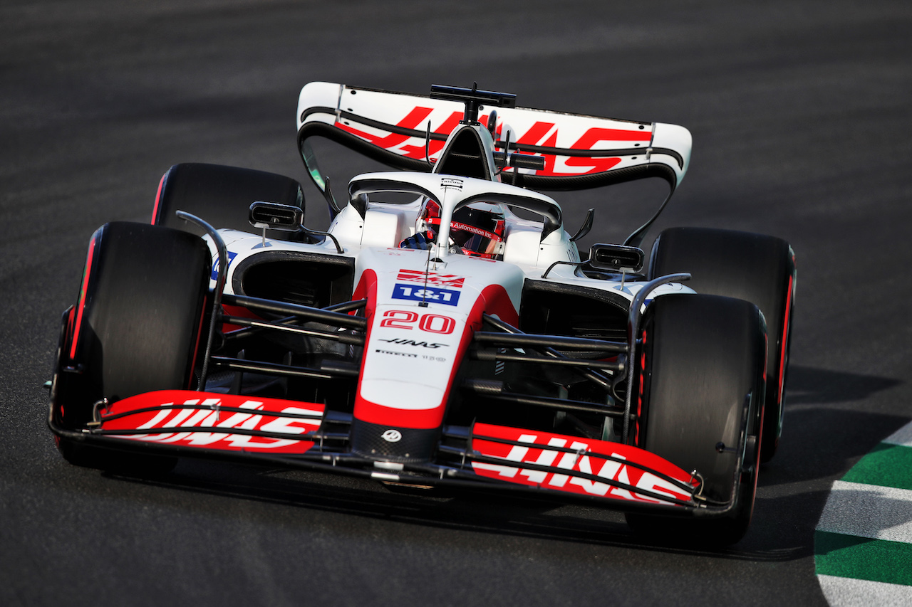 GP ARABIA SAUDITA, Kevin Magnussen (DEN) Haas VF-22.
26.03.2022. Formula 1 World Championship, Rd 2, Saudi Arabian Grand Prix, Jeddah, Saudi Arabia, Qualifiche Day.
 - www.xpbimages.com, EMail: requests@xpbimages.com © Copyright: Coates / XPB Images