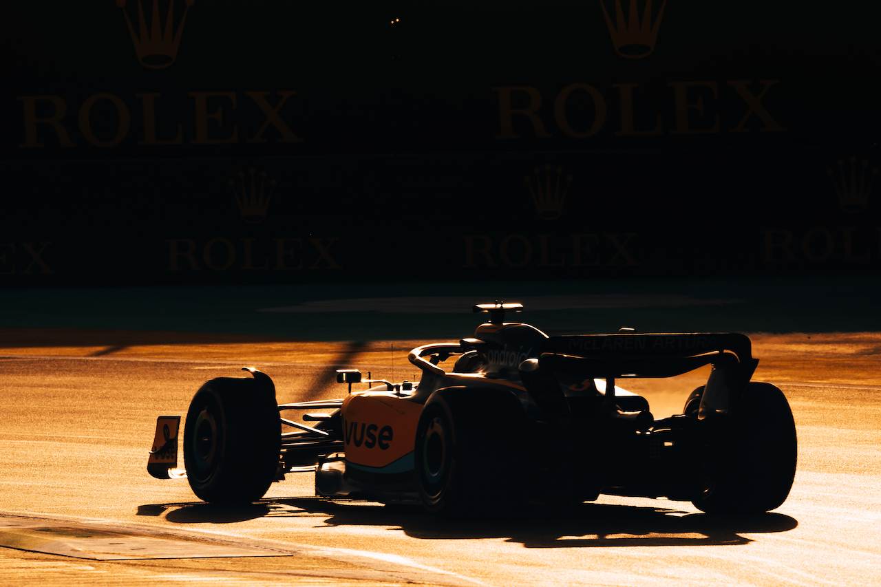 GP ARABIA SAUDITA, Daniel Ricciardo (AUS) McLaren MCL36.
26.03.2022. Formula 1 World Championship, Rd 2, Saudi Arabian Grand Prix, Jeddah, Saudi Arabia, Qualifiche Day.
- www.xpbimages.com, EMail: requests@xpbimages.com © Copyright: Bearne / XPB Images