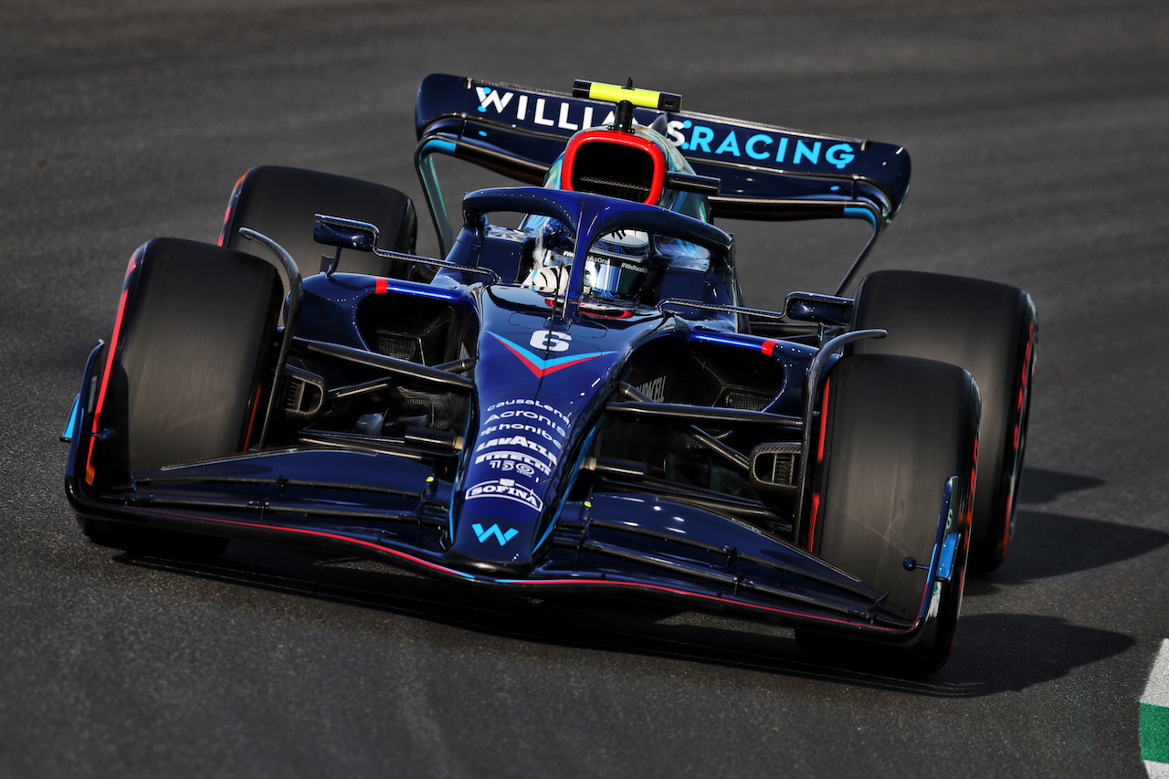 GP ARABIA SAUDITA, Nicholas Latifi (CDN) Williams Racing FW44.
26.03.2022. Formula 1 World Championship, Rd 2, Saudi Arabian Grand Prix, Jeddah, Saudi Arabia, Qualifiche Day.
 - www.xpbimages.com, EMail: requests@xpbimages.com © Copyright: Coates / XPB Images