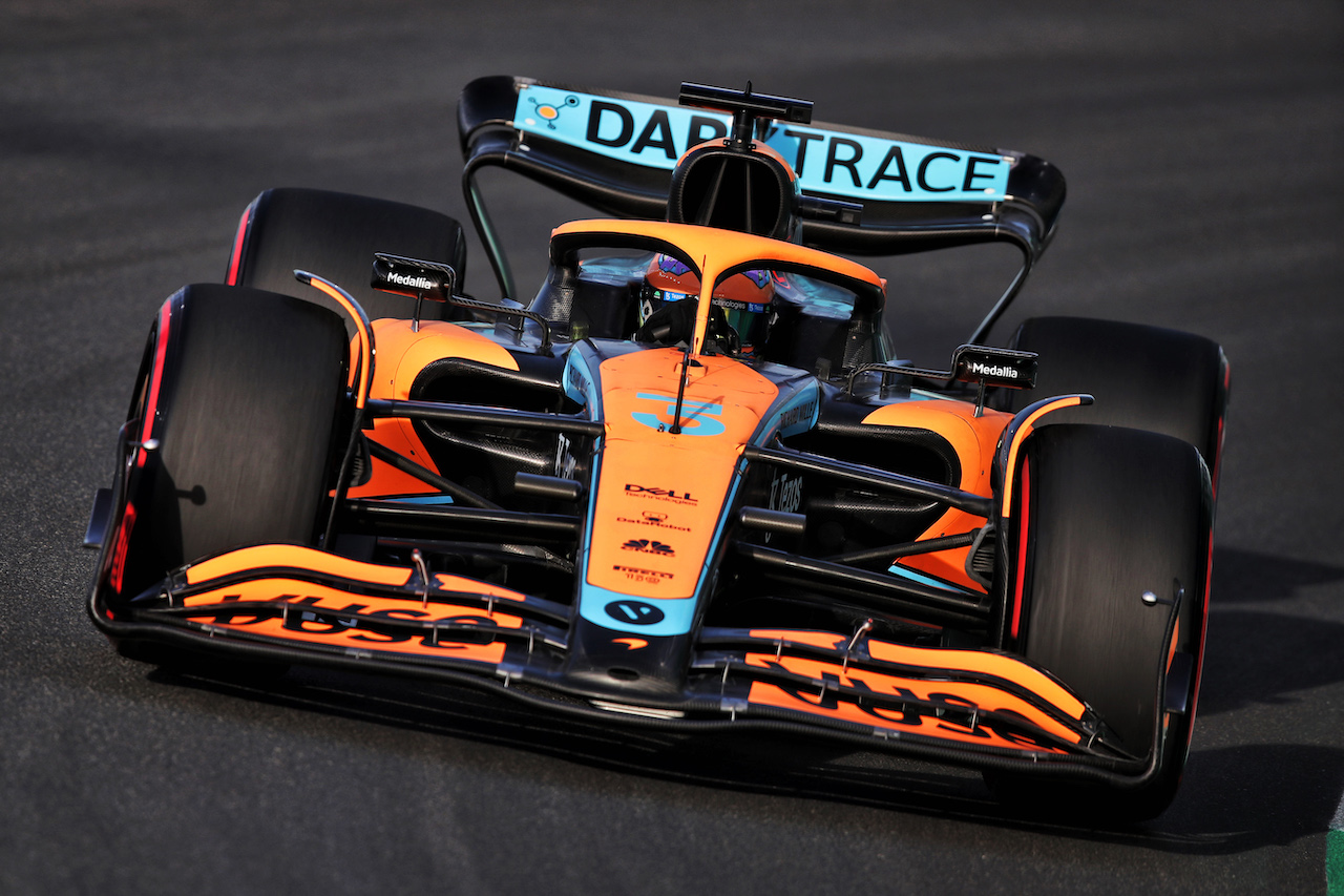 GP ARABIA SAUDITA, Daniel Ricciardo (AUS) McLaren MCL36.
26.03.2022. Formula 1 World Championship, Rd 2, Saudi Arabian Grand Prix, Jeddah, Saudi Arabia, Qualifiche Day.
 - www.xpbimages.com, EMail: requests@xpbimages.com © Copyright: Coates / XPB Images