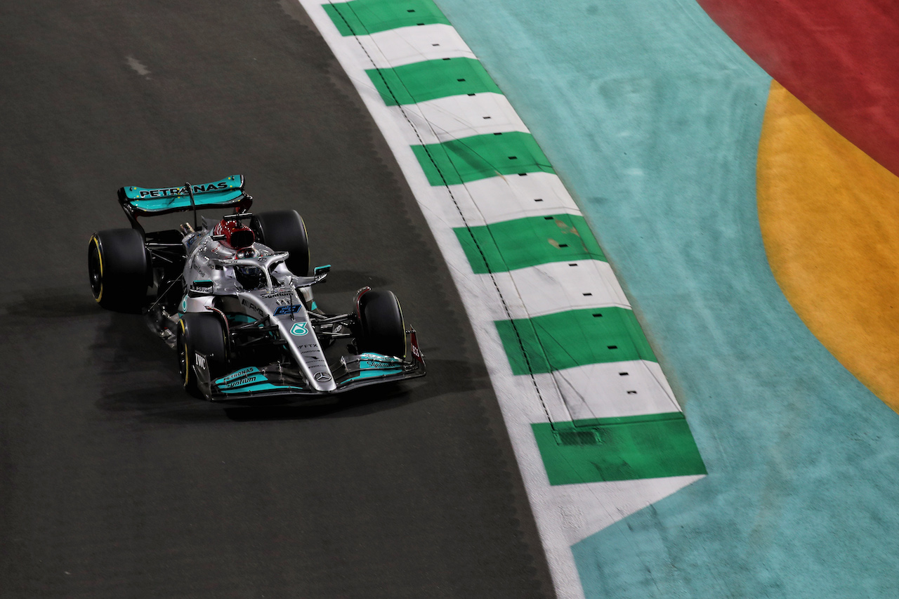 GP ARABIA SAUDITA, George Russell (GBR) Mercedes AMG F1 W13.
26.03.2022. Formula 1 World Championship, Rd 2, Saudi Arabian Grand Prix, Jeddah, Saudi Arabia, Qualifiche Day.
 - www.xpbimages.com, EMail: requests@xpbimages.com © Copyright: Coates / XPB Images