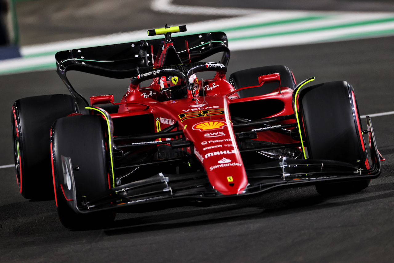 GP ARABIA SAUDITA, Carlos Sainz Jr (ESP) Ferrari F1-75.
26.03.2022. Formula 1 World Championship, Rd 2, Saudi Arabian Grand Prix, Jeddah, Saudi Arabia, Qualifiche Day.
- www.xpbimages.com, EMail: requests@xpbimages.com © Copyright: Charniaux / XPB Images