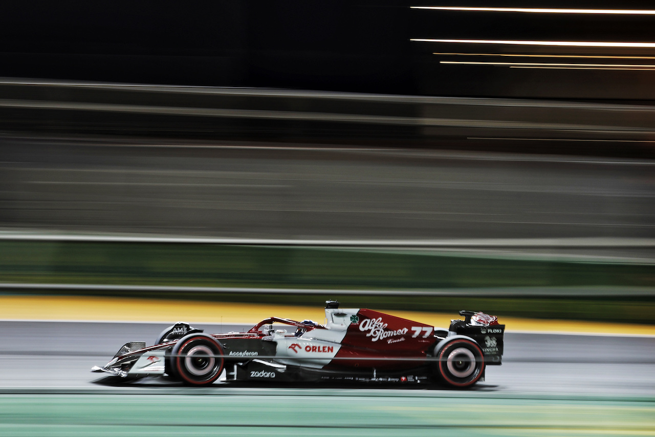GP ARABIA SAUDITA, Valtteri Bottas (FIN) Alfa Romeo F1 Team C42.
26.03.2022. Formula 1 World Championship, Rd 2, Saudi Arabian Grand Prix, Jeddah, Saudi Arabia, Qualifiche Day.
- www.xpbimages.com, EMail: requests@xpbimages.com © Copyright: Bearne / XPB Images
