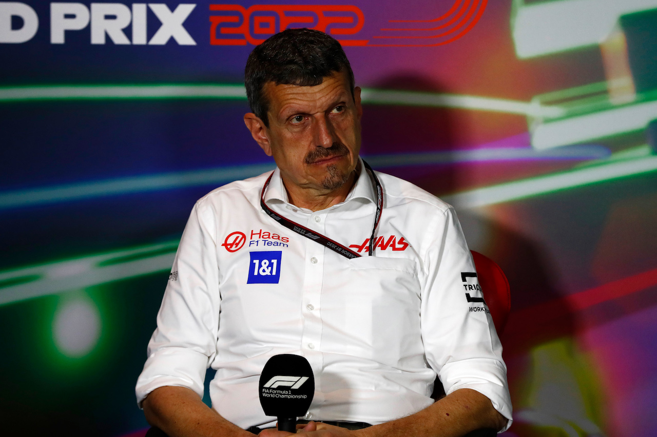 GP ARABIA SAUDITA, Guenther Steiner (ITA) Haas F1 Team Prinicipal in the FIA Press Conference.
26.03.2022. Formula 1 World Championship, Rd 2, Saudi Arabian Grand Prix, Jeddah, Saudi Arabia, Qualifiche Day.
- www.xpbimages.com, EMail: requests@xpbimages.com © Copyright: XPB Images