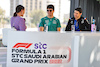 GP ARABIA SAUDITA, (L to R): Laura Winter (GBR) F1 Presenter with Lance Stroll (CDN) Aston Martin F1 Team e Esteban Ocon (FRA) Alpine F1 Team.
26.03.2022. Formula 1 World Championship, Rd 2, Saudi Arabian Grand Prix, Jeddah, Saudi Arabia, Qualifiche Day.
- www.xpbimages.com, EMail: requests@xpbimages.com © Copyright: Moy / XPB Images
