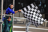 GP ARABIA SAUDITA, Circuit Atmosfera - chequered flag is waved.
26.03.2022. Formula 1 World Championship, Rd 2, Saudi Arabian Grand Prix, Jeddah, Saudi Arabia, Qualifiche Day.
- www.xpbimages.com, EMail: requests@xpbimages.com © Copyright: Moy / XPB Images